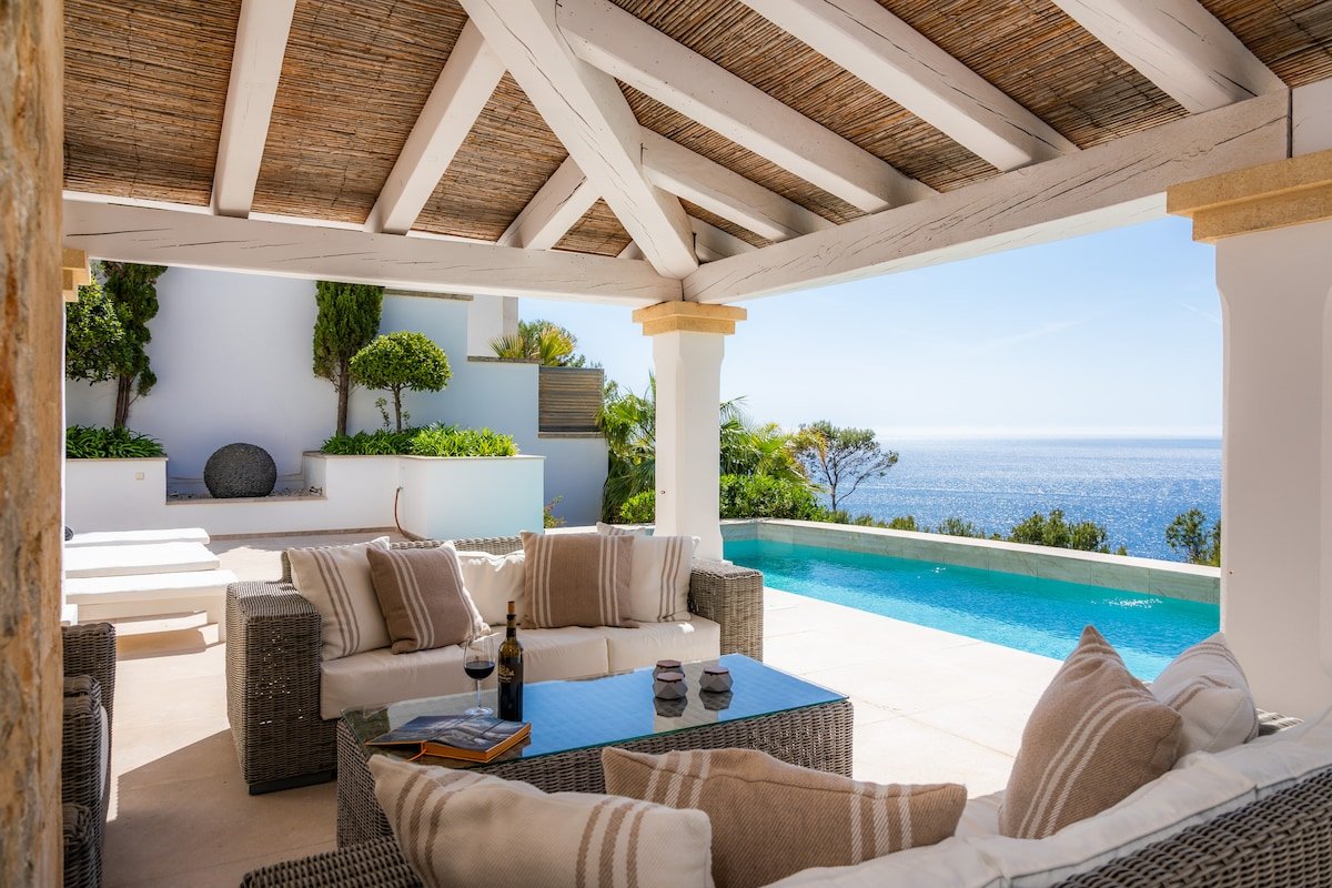 Luxury unique Seaview Villa in Port d’Andratx gallery image 2