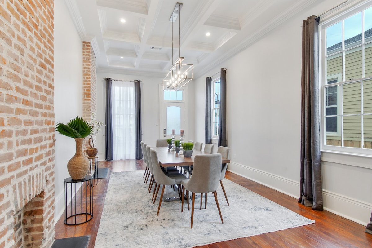 Beautiful Italianate | 5 Ensuite Baths gallery image 5