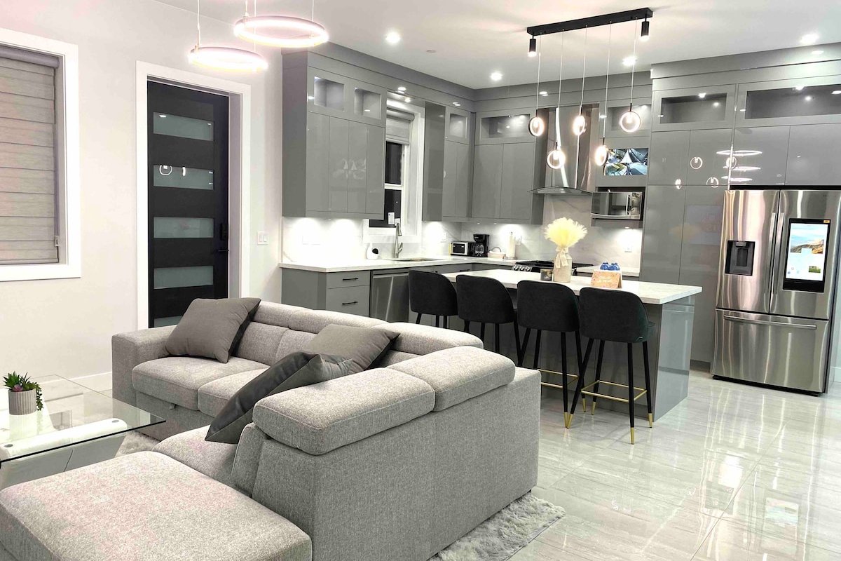 NewHouse@PNE-BigBackyard+FreeGarage+Cruiseship gallery image 2