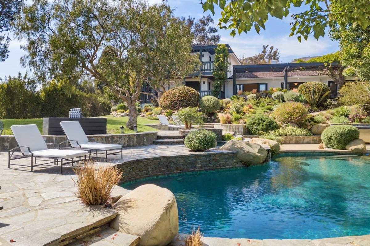 Malibu Park by Stay Awhile Villas gallery image 3