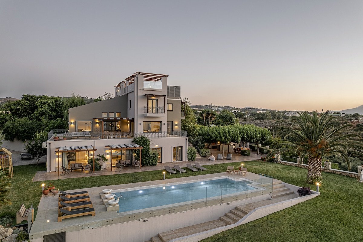 Villa Heora – The Floating Residence gallery image 2