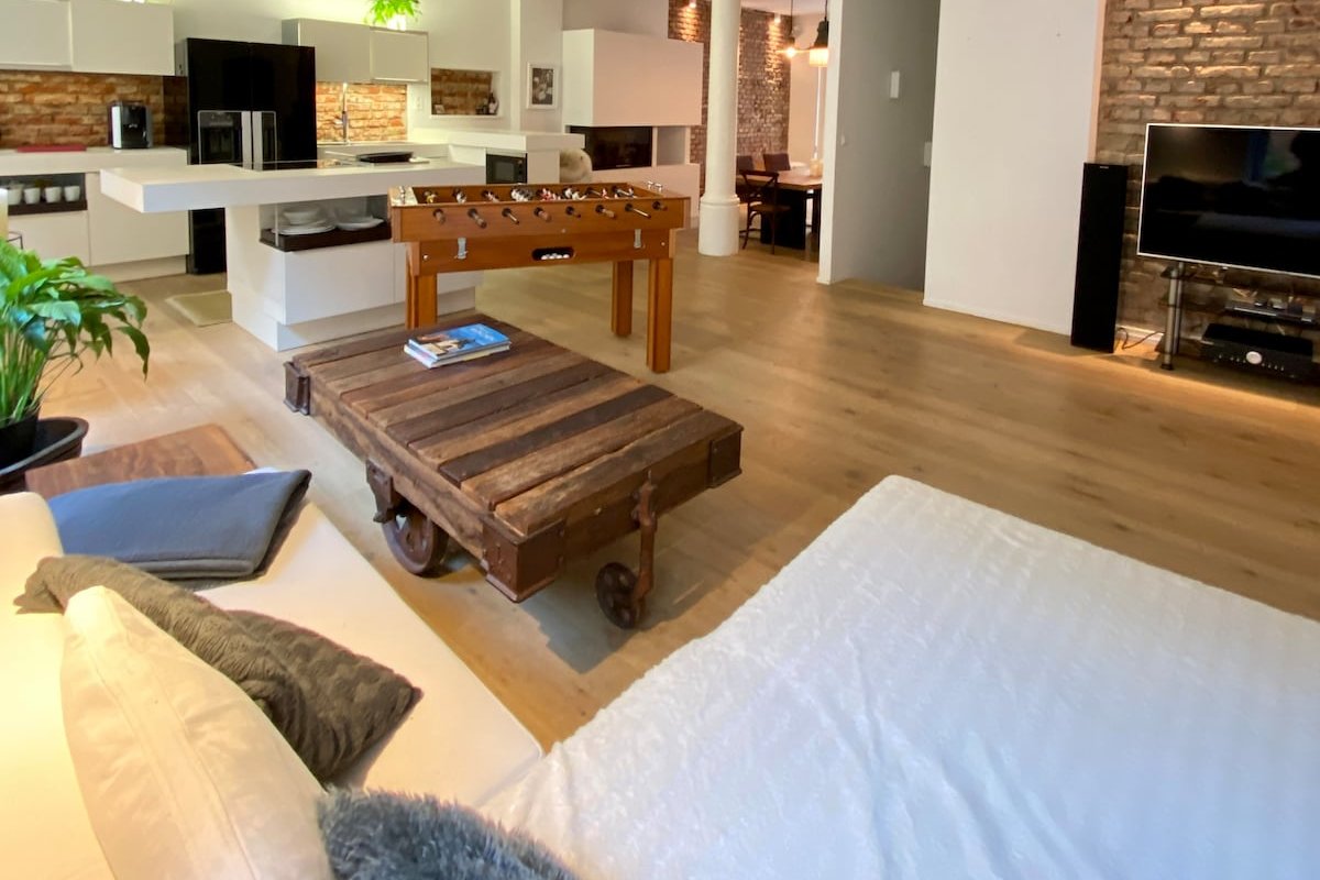 Central Luxury Loft 160qm gallery image 2