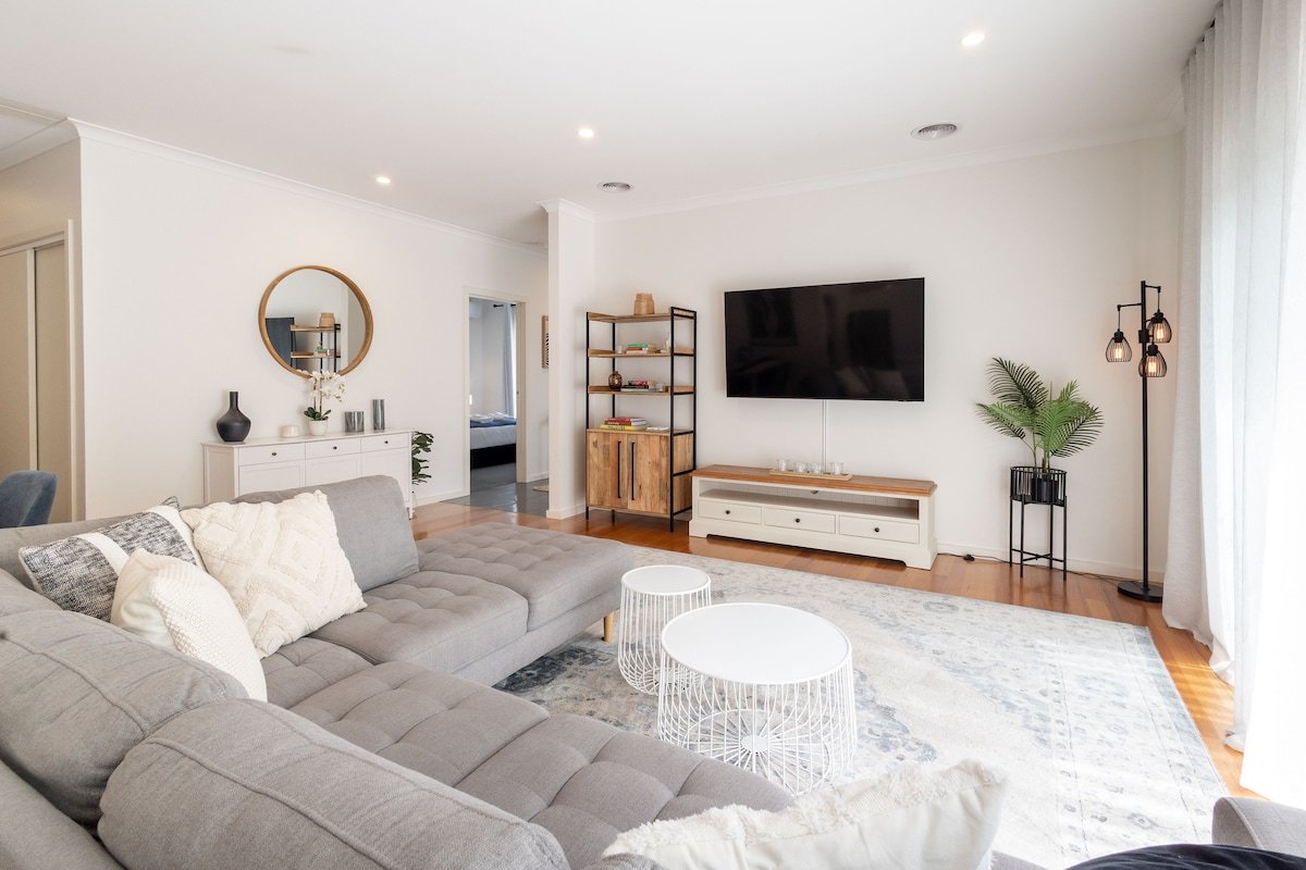 Bella Boutique – Family Friendly Yarra Valley Home gallery image 5