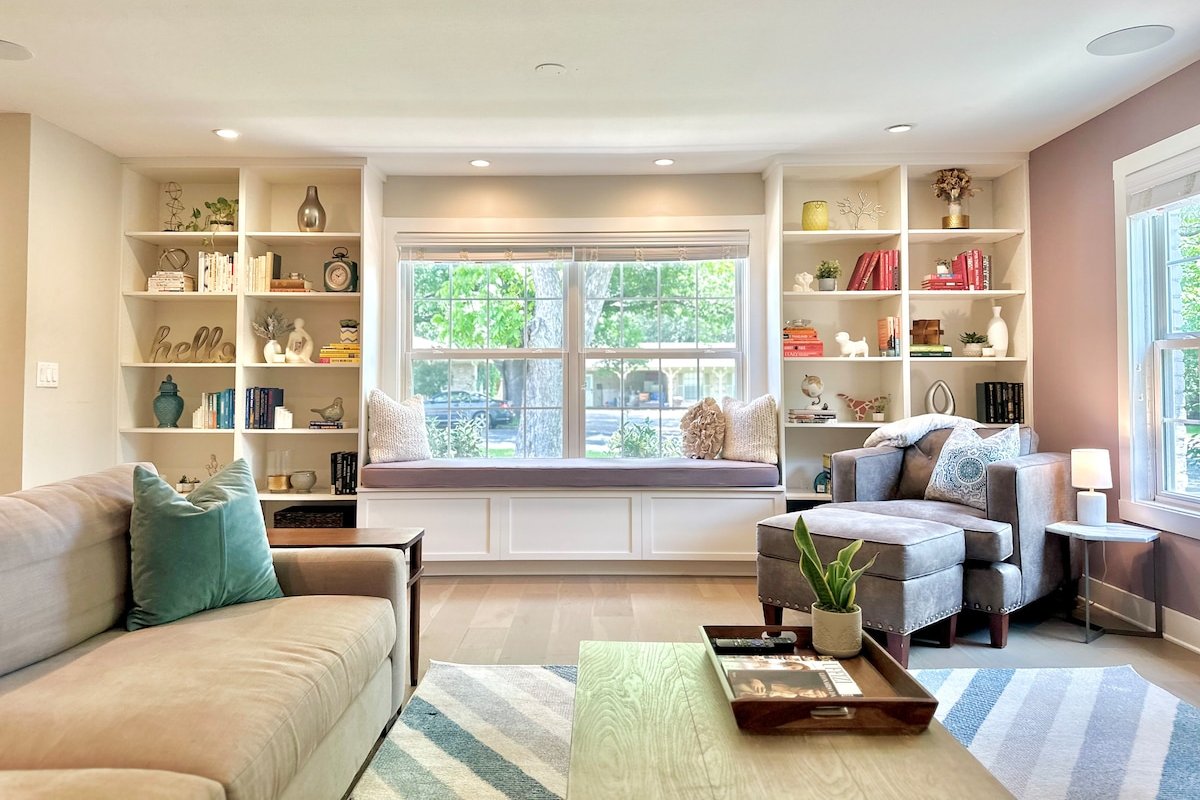 Charming Oasis | Pool & Spa | 10 min to DT/UT/Q2 gallery image 3