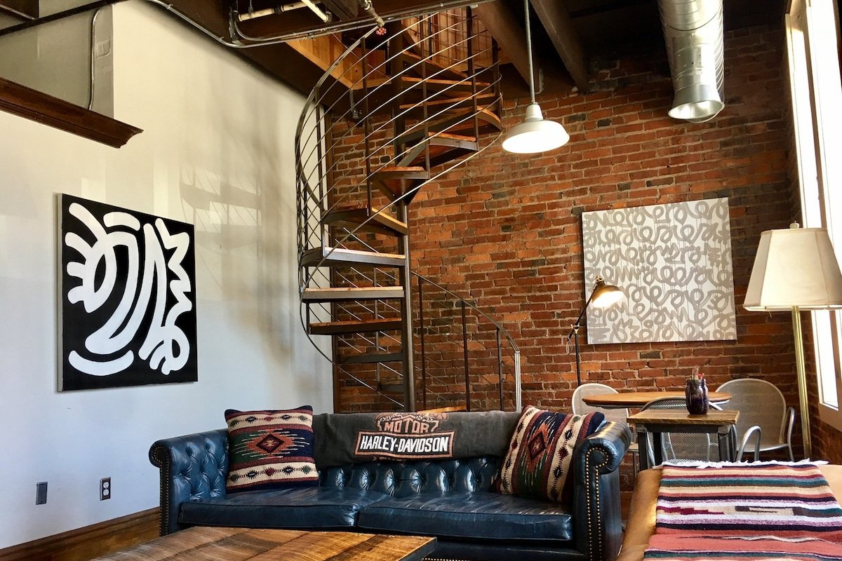 Armstrong Corset Lofts- 303-Downtown Arts District gallery image 3