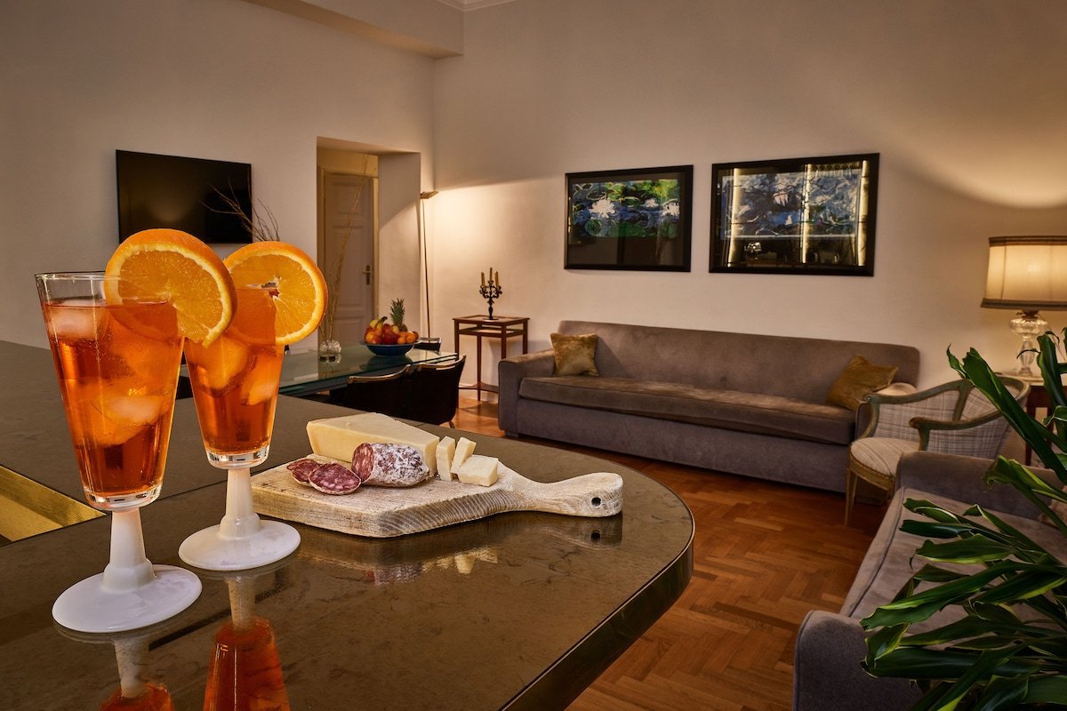 TreasureRome Quattro Fontane Luxury 5BR gallery image 5