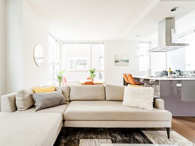 Seattle 3BR | Bright Townhome Near Intl. District