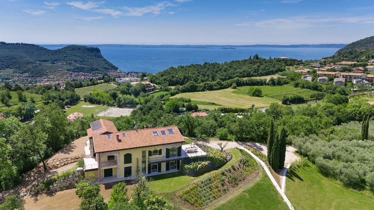 Luxury Villa Monte Orione Garda lakeview & Spa