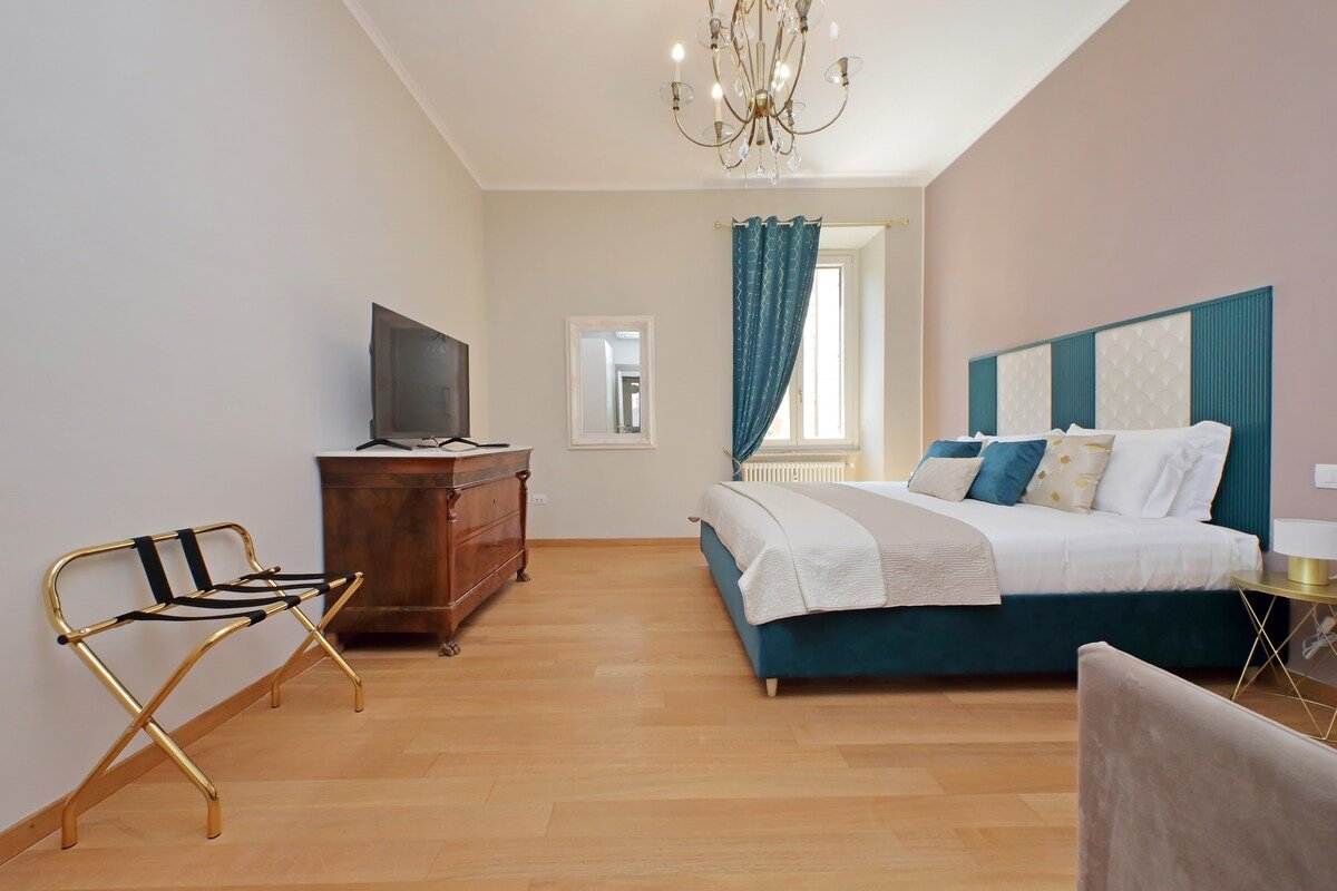 New Luxury home in the center of Rome gallery image 5