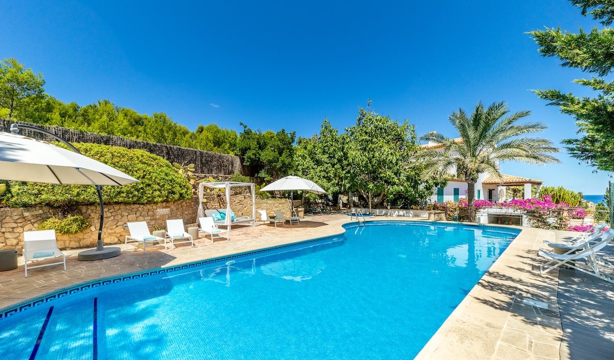 Mediterranean beach paradise in Majorca gallery image 3