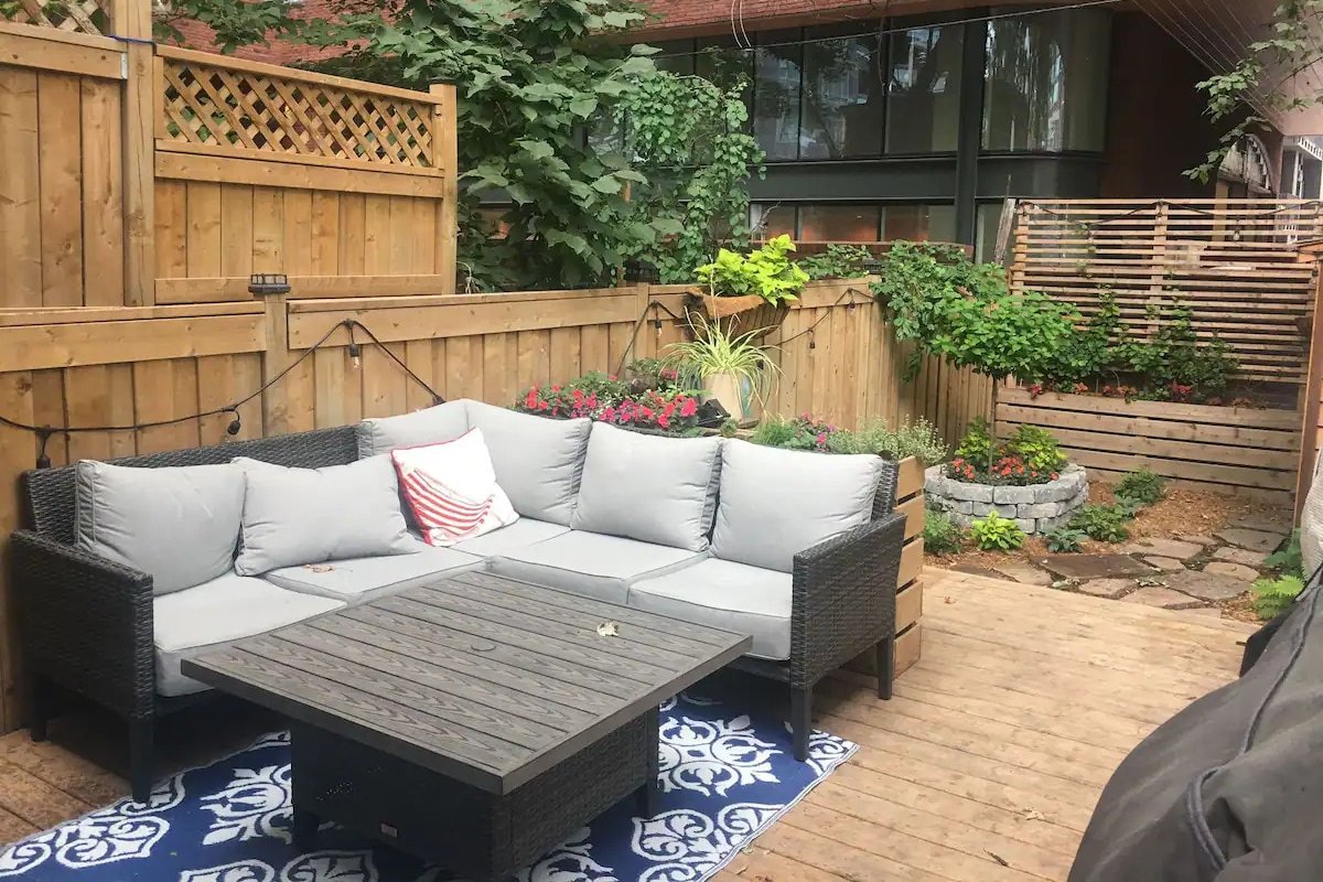 World Cup, Convention Centre, Downtown Townhouse gallery image 5