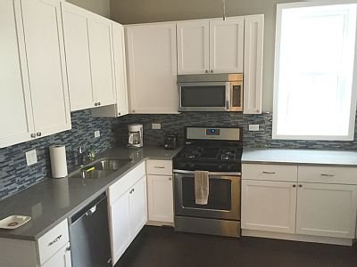 Massive 10 bd/5 ba house in heart of Wrigleyville gallery image 4