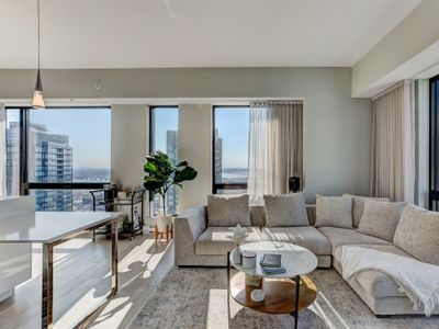 Dream Home Retreat – 43rd Floor Spectacular View