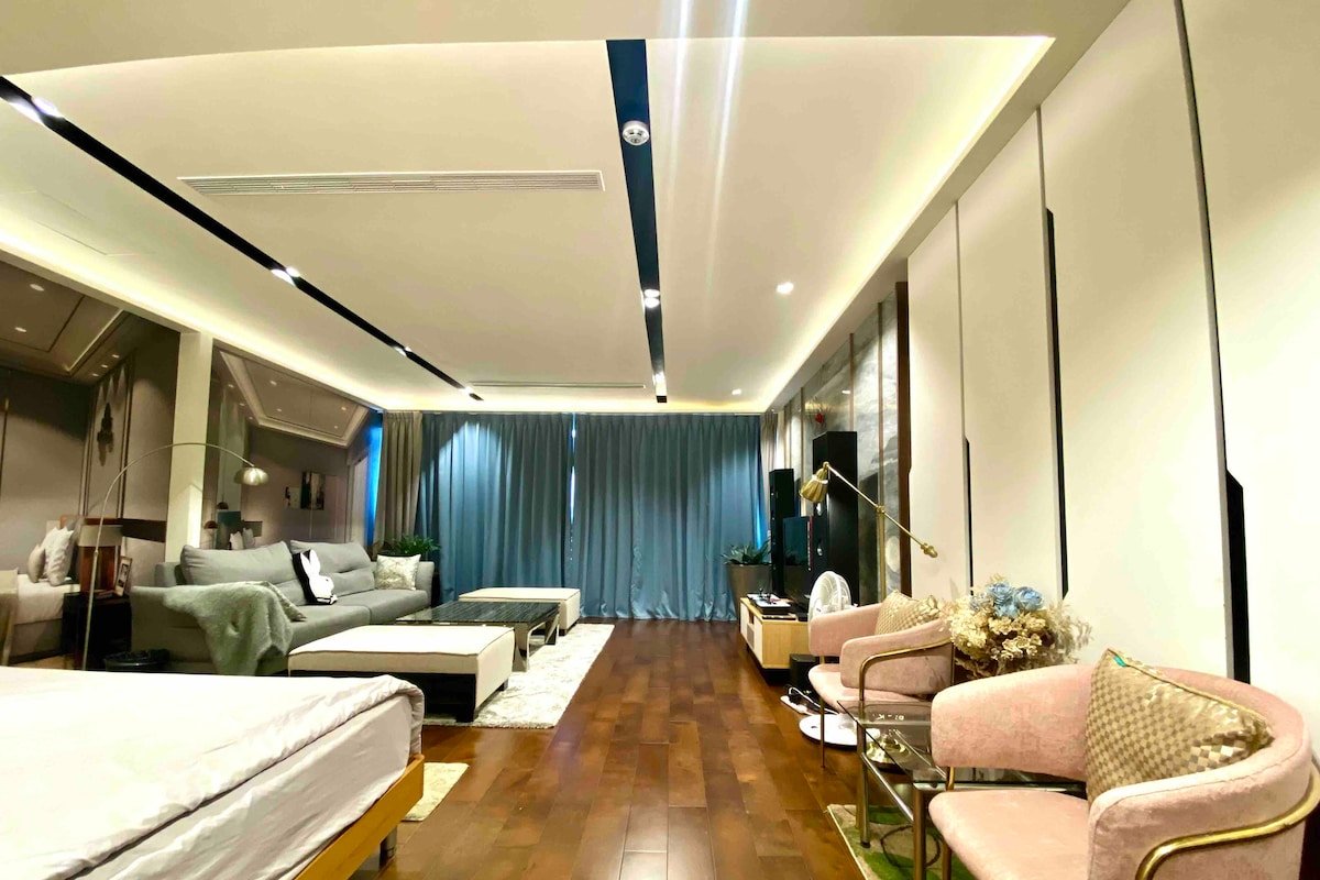 火車站/捷運站旁/場地租借拍攝/台北101/饒河街觀光夜市/西門町步行街/信義夜店/南港展覽會館 gallery image 2