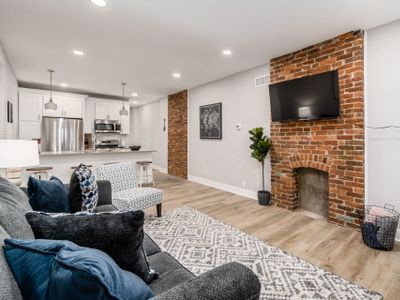 10) Large 3 bedroom with fenced yard and games