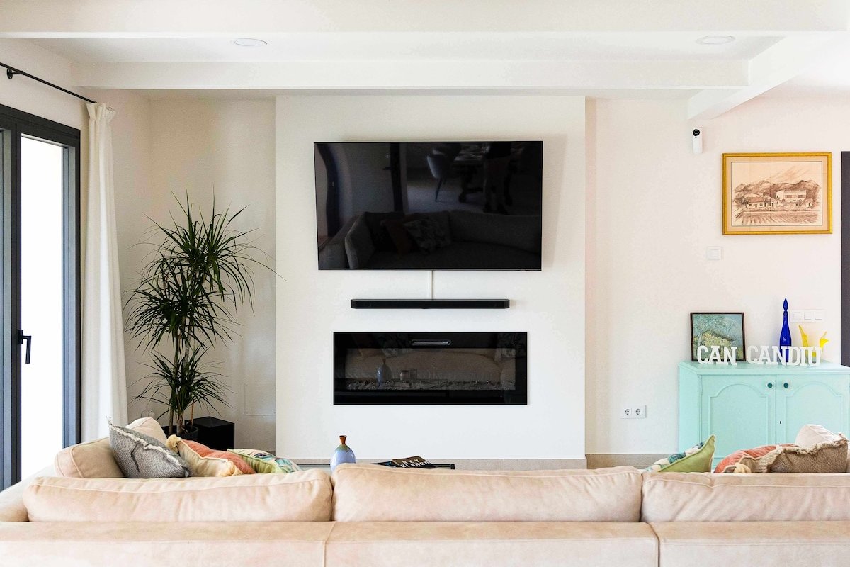 Can Candiu. Establecimiento de 2 casas enteras gallery image 3