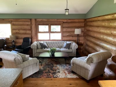 Cozy Lakeside Log Cabin With 2 Fireplaces