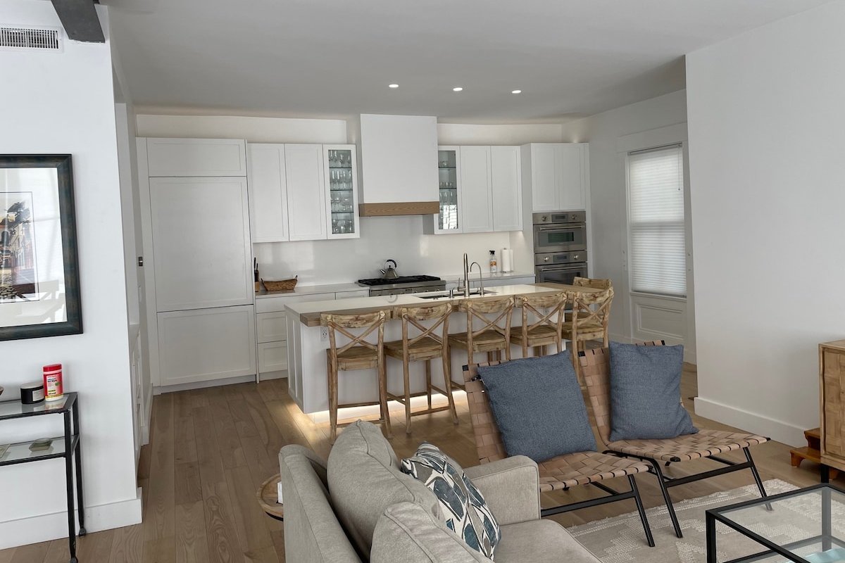 Newport full house, ideal for Large groups gallery image 2