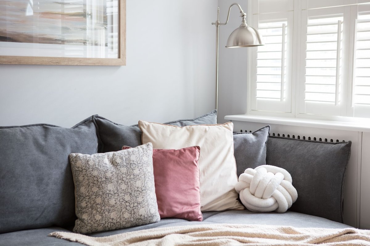 Just redecorated house /garage/3mins to Paddington gallery image 5