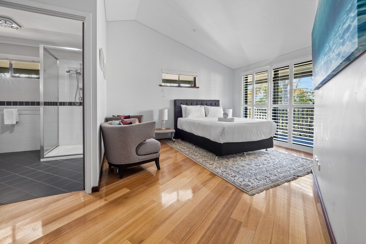 The Roo House—Sprawling Bushland Retreat near Town gallery image 4