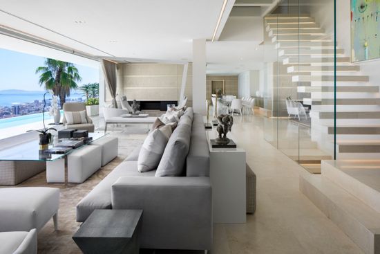 Photo 5 of Ocean View accommodation in Bantry Bay, Cape Town with 5 bedrooms and 5 bathrooms