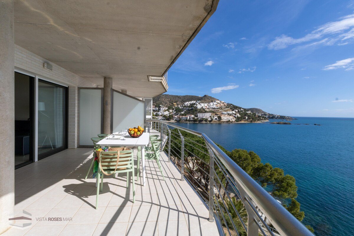 Panoramic Sea View Apartment: 3 Bedrooms + 2 Parki gallery image 4