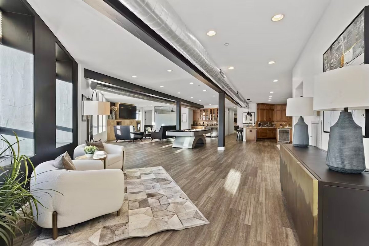 The Executive! Stunning Downtown Loft! Great Views gallery image 2