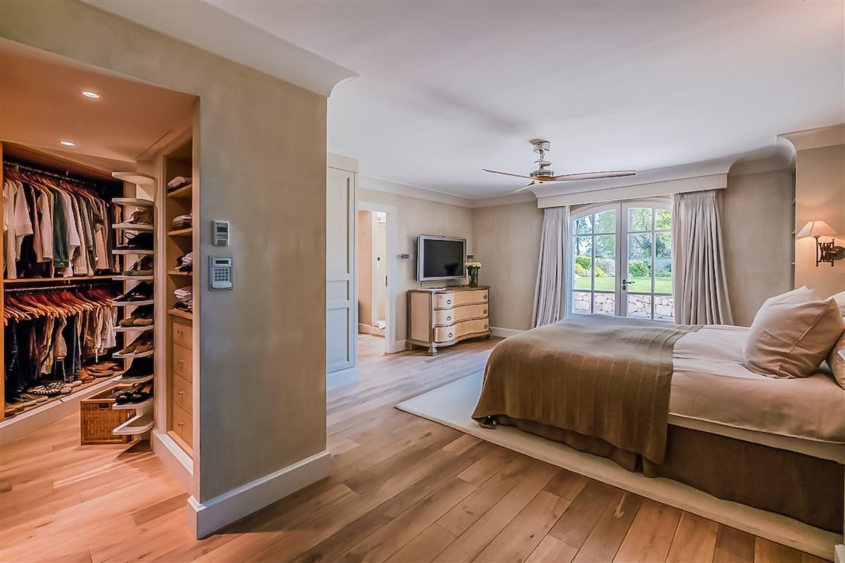 Andromeda gallery image 3