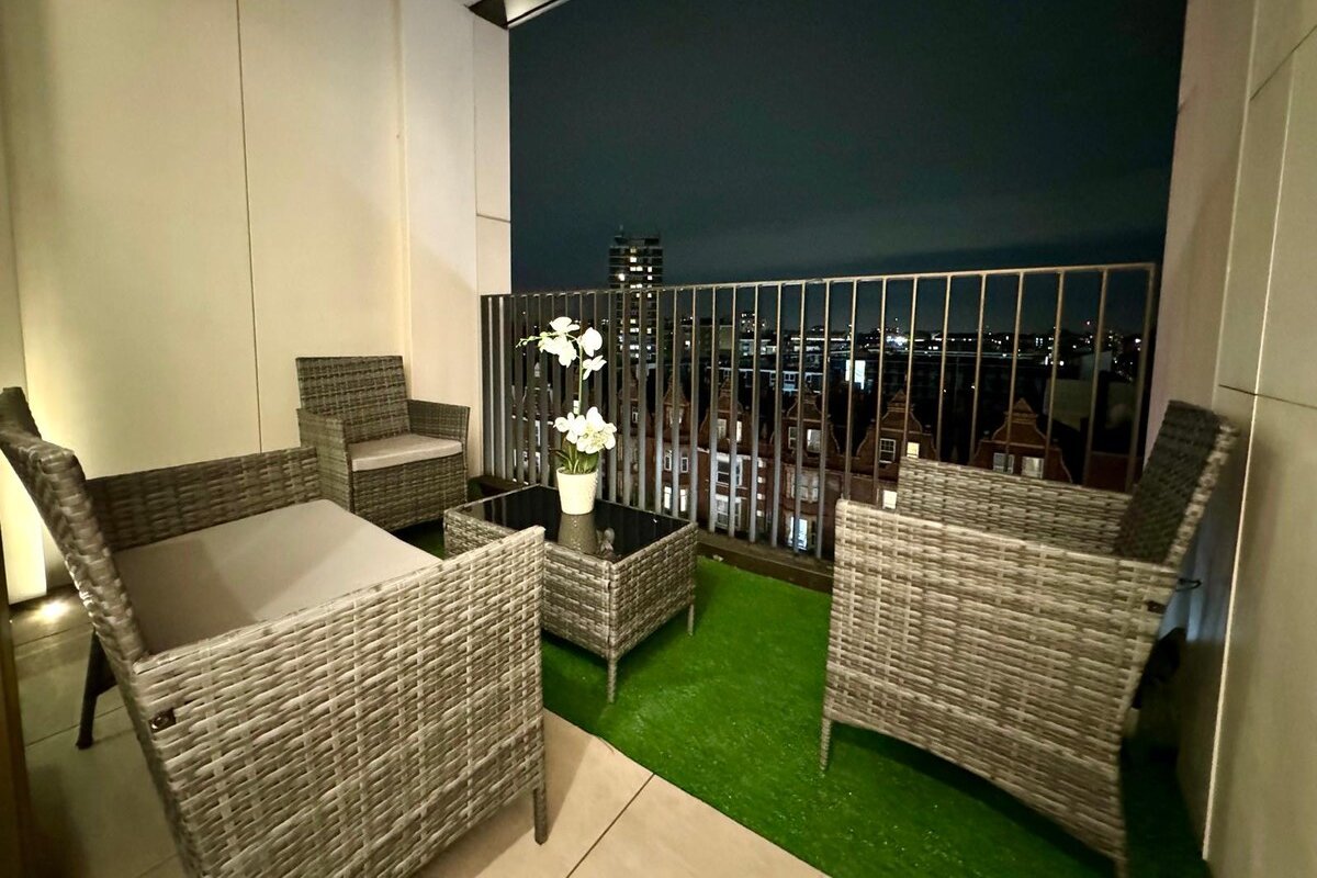 Paddington Victoria Palace VIP gallery image 5