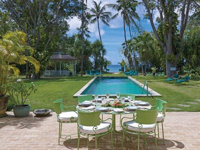 Beachfront 8-Bed Getaway with Pool – Nelson Gay