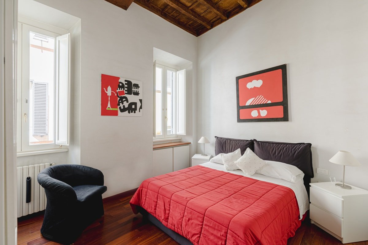 Giusi – Trevi Fountain, Rome gallery image 4