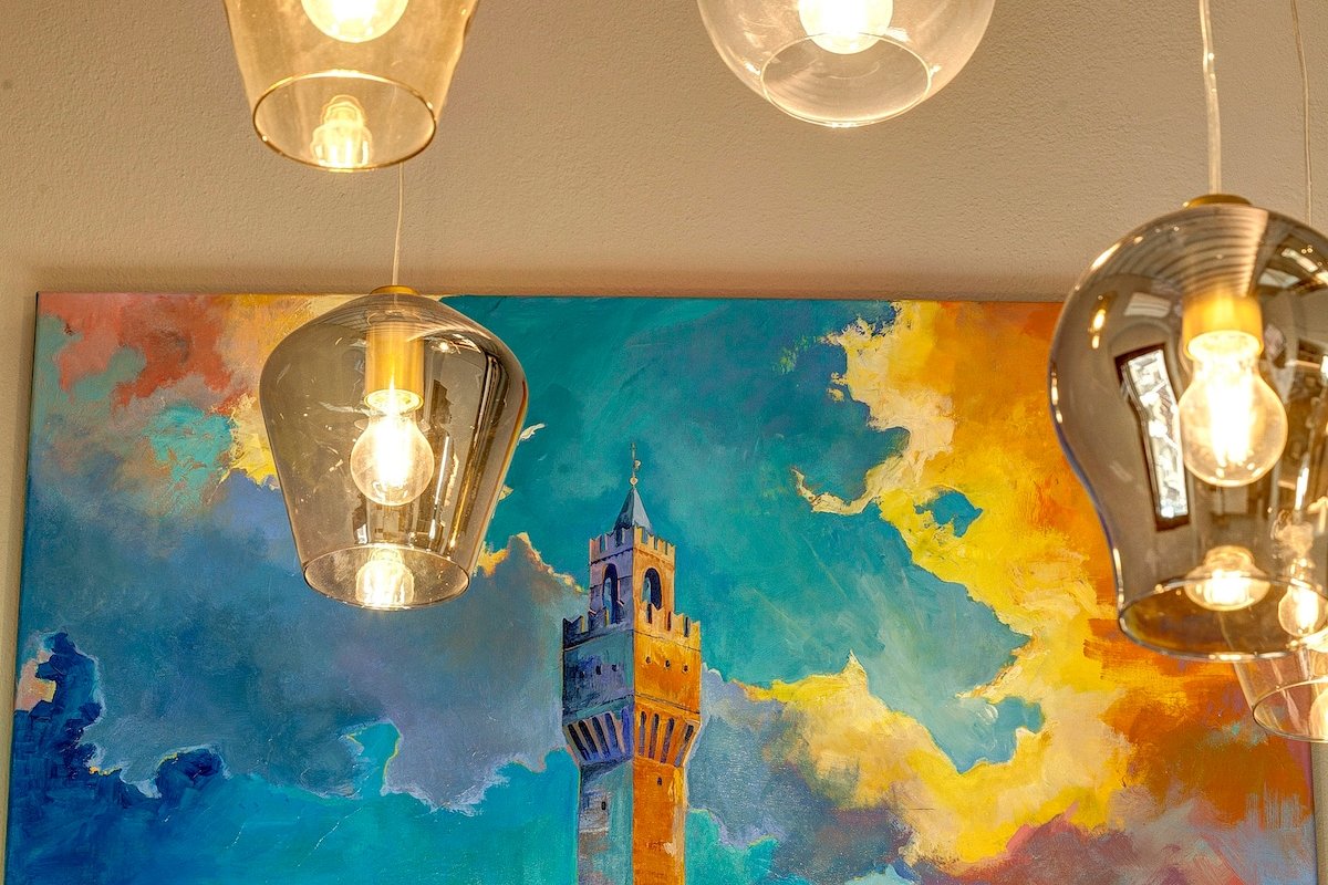 Penthouse in Great Location with View gallery image 4