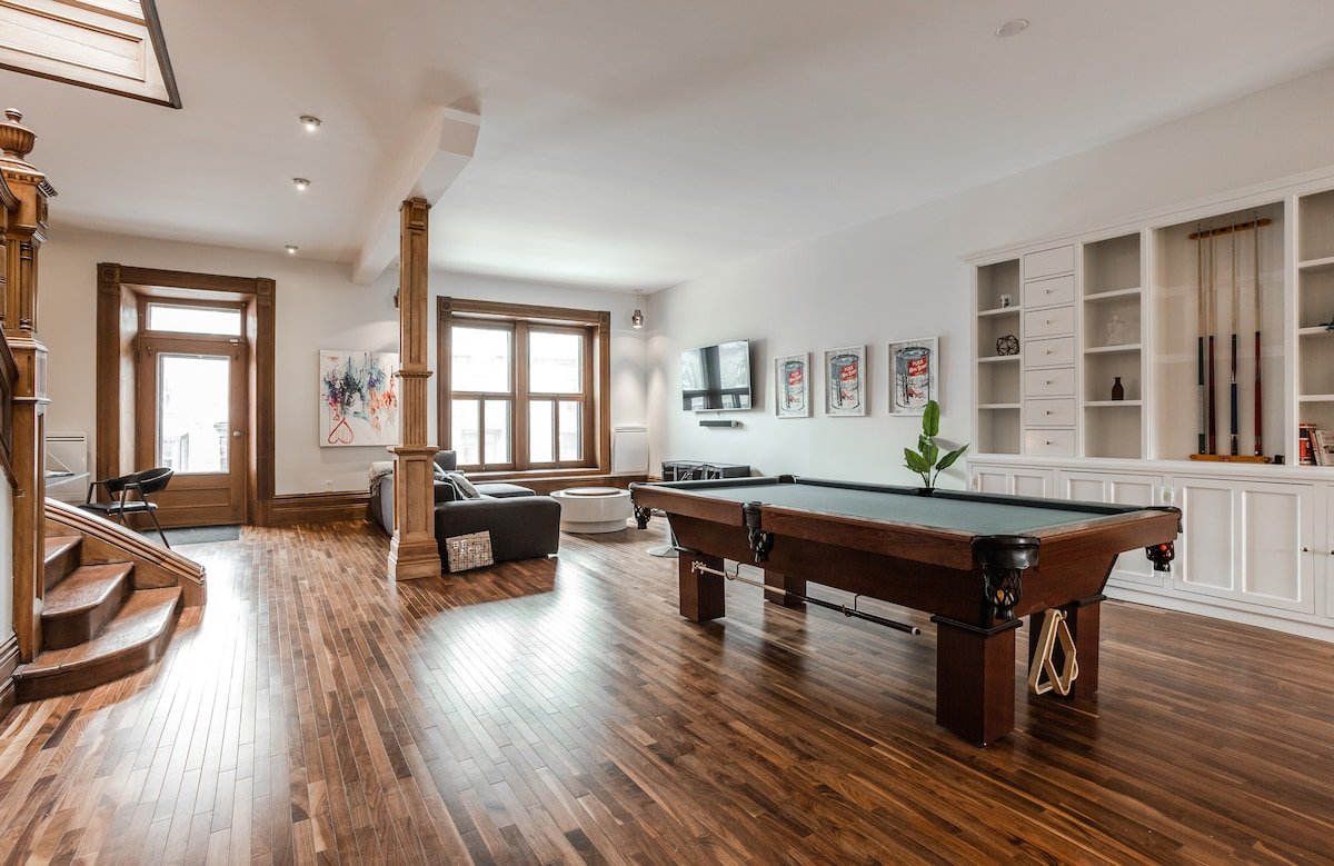 Luxury Townhouse on St-Denis – heart of downtown gallery image 5