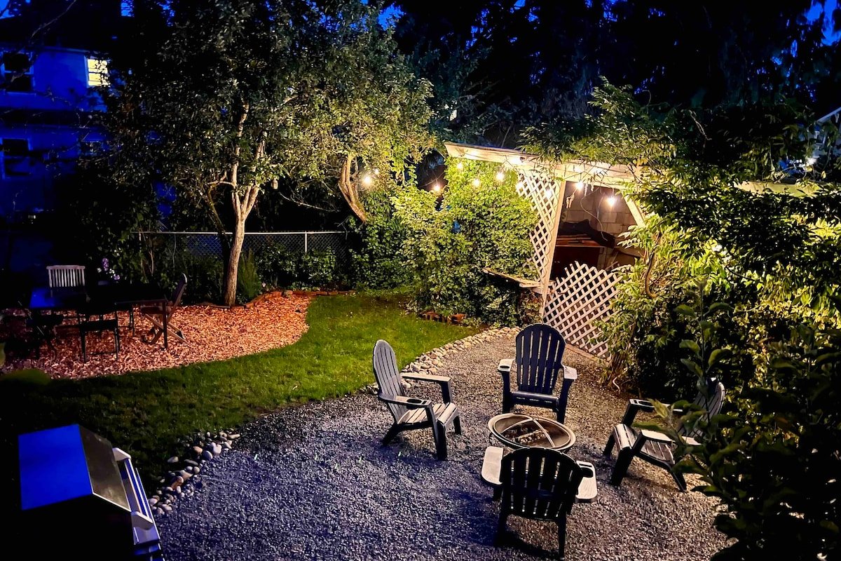 1912 Historic Craftsman • 5bd • A/C • Dogs • EV gallery image 5