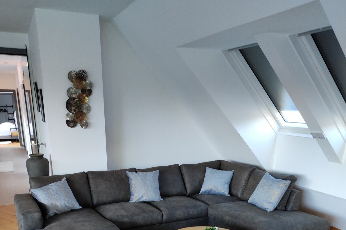 Penthouse Blick UNO und Kaiserw. gallery image 5