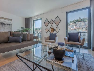 Centric Lisbon with Castle View