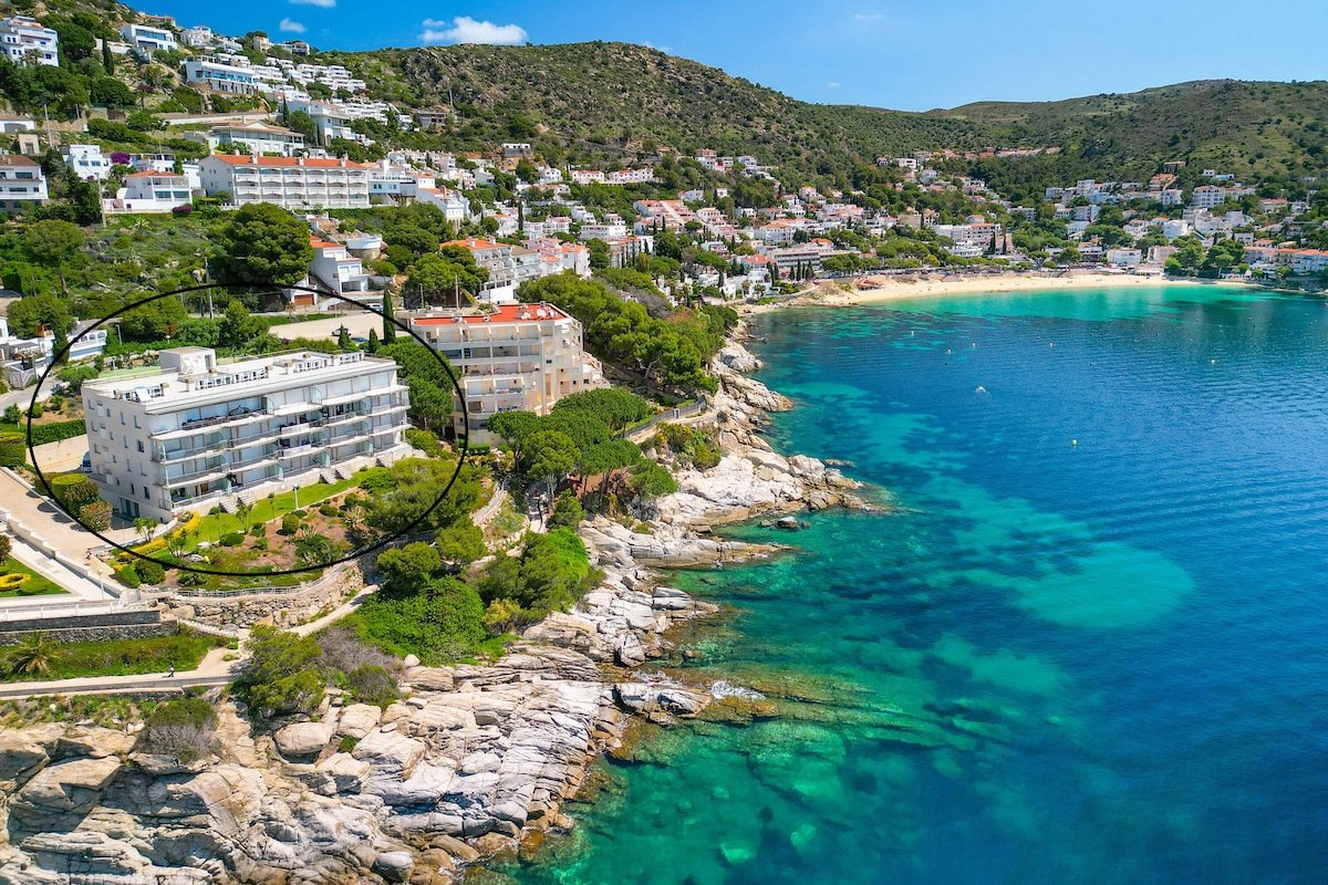 Panoramic Sea View Apartment: 3 Bedrooms + 2 Parki gallery image 3