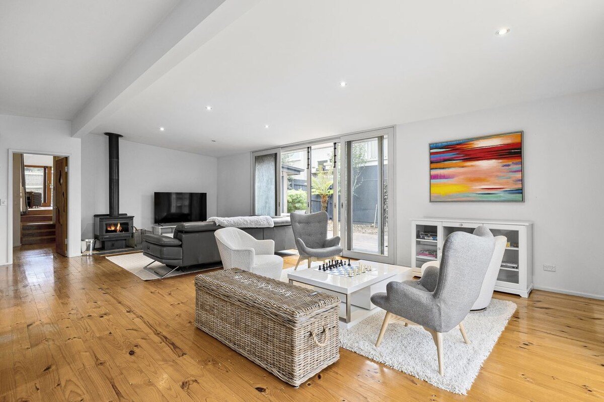 Rolig – Shoreham family escape with pool gallery image 3