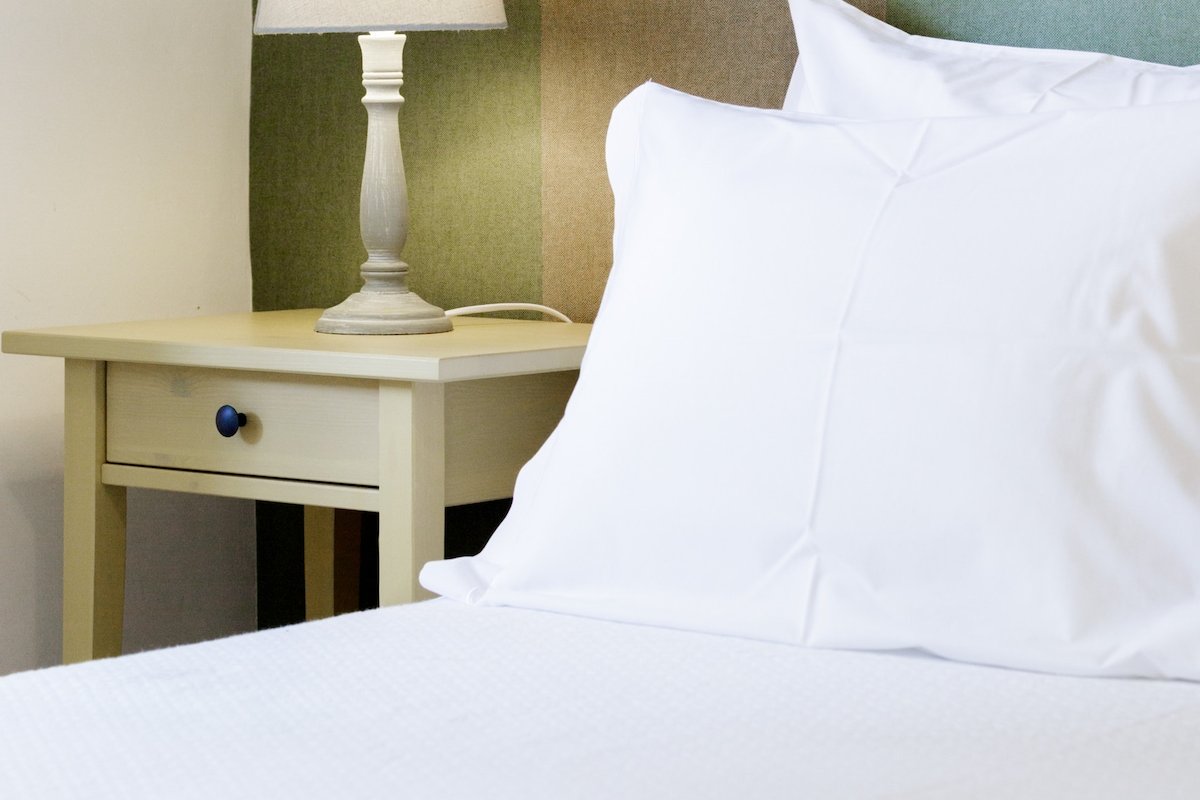 BEST LOCATION-18th Century Charming Apartment! gallery image 4