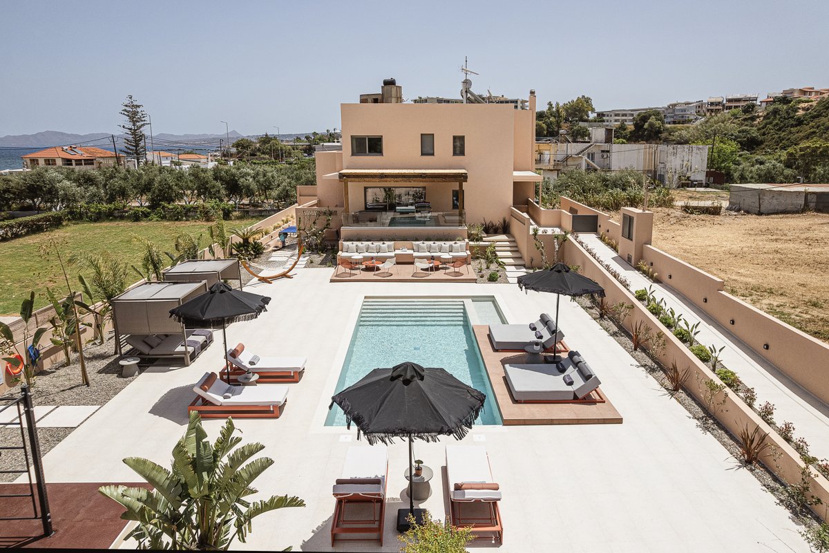 Villa Agali I Free* heated pool & 70m to Sea!