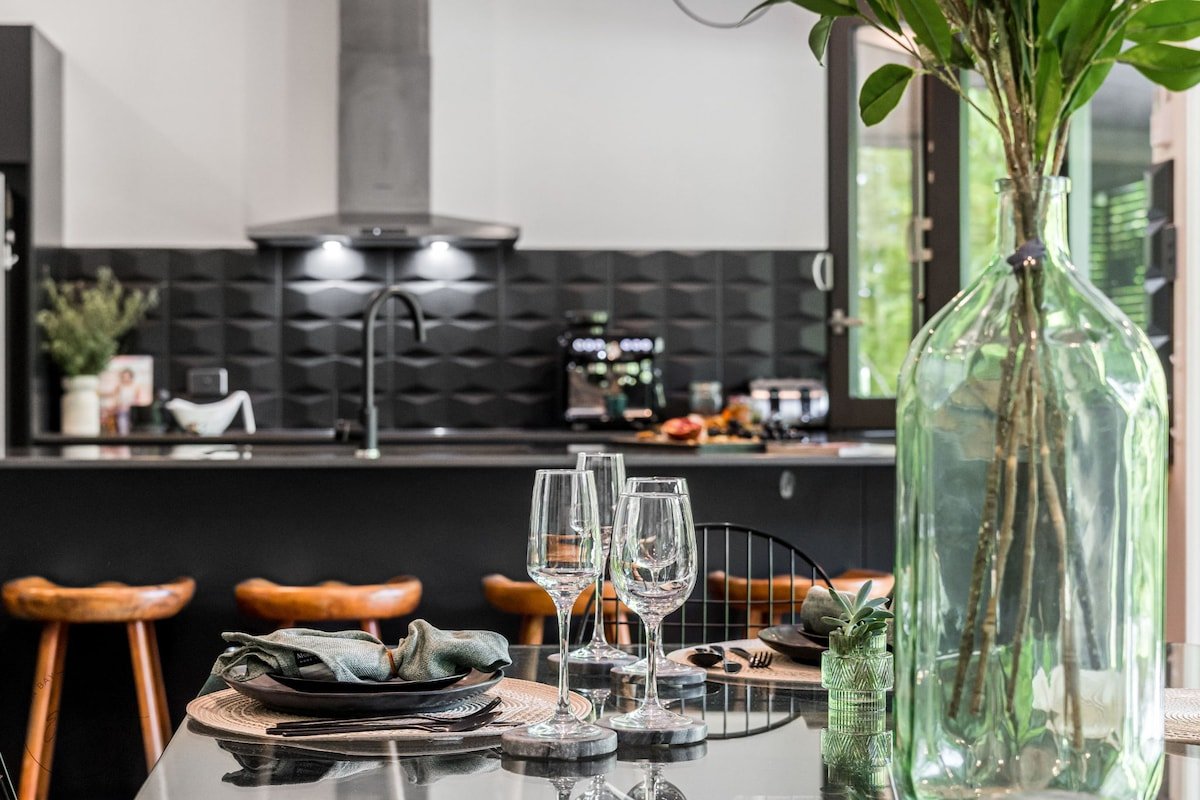 Byron Bay Retreat with Sauna and Fire Pit gallery image 3