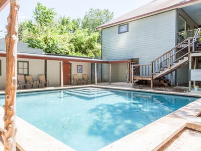 Rare Wild West-style compound nr DT