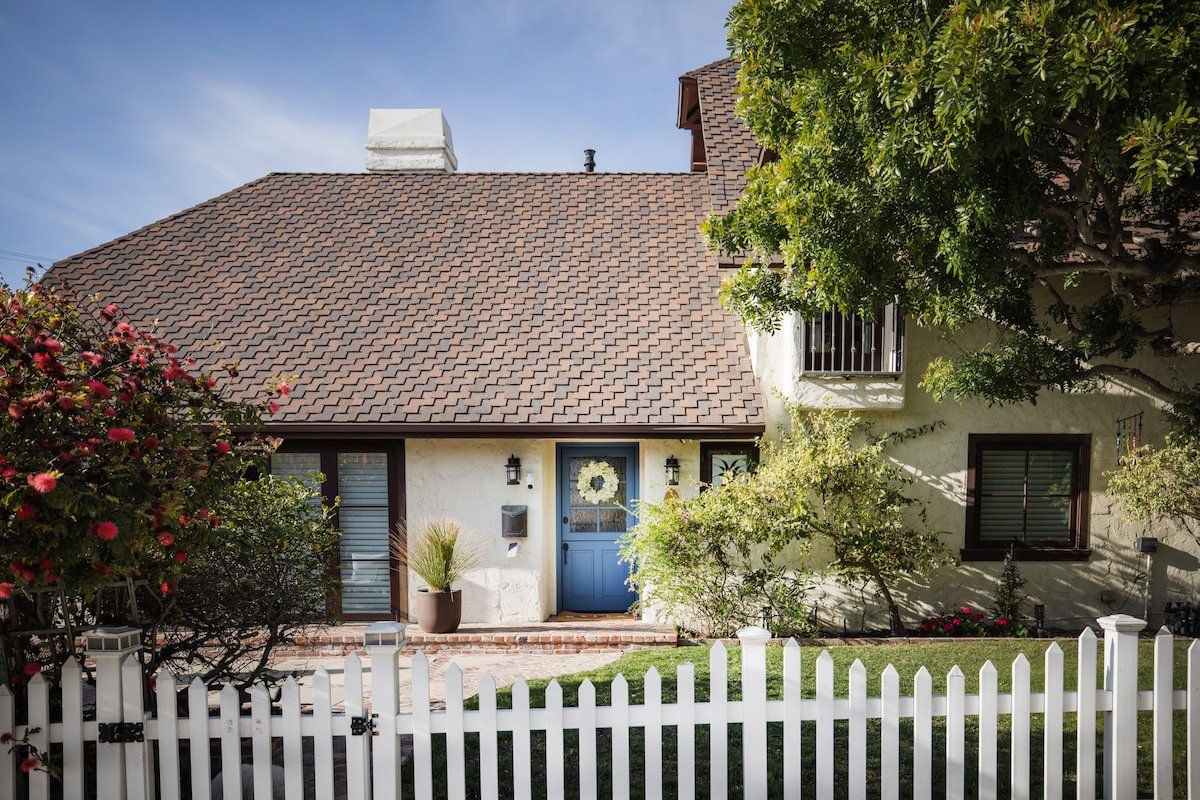 Coastal lifestyle Beach House gallery image 2