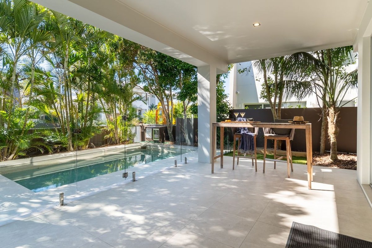 Malibu Beach House- 100m to salt beach gallery image 2