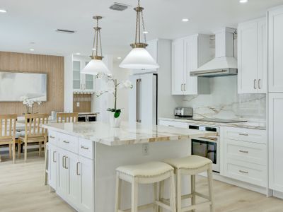 Lux Waterfont – Ocean access-10 min to beach!