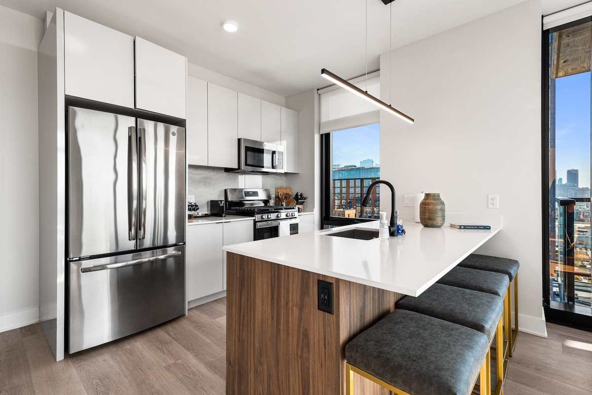 High-End 8BR Apartments in West Loop gallery image 3