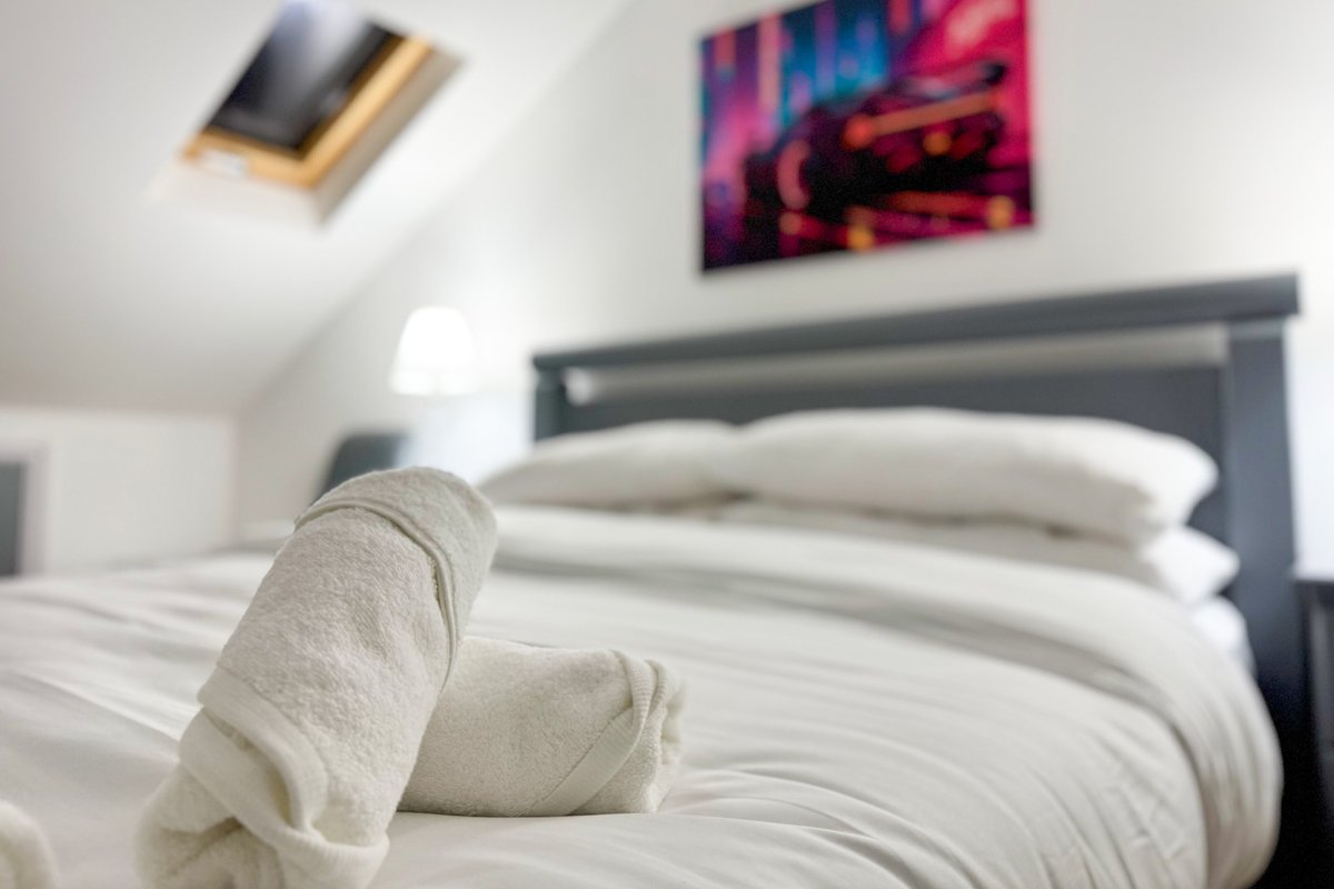 North London Spacious 7- Bedroom house