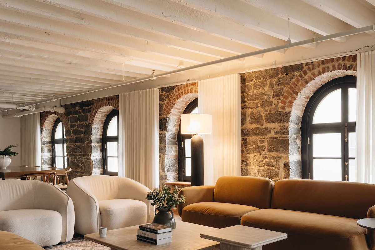 Dream 2 floor Penthouse|4BD-4BA|Old Mtl gallery image 2