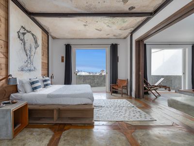 3 Modern private ensuite Lofts in Ipanema Hills