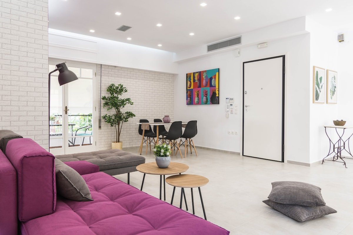 Private Boutique Building under Acropolis gallery image 3